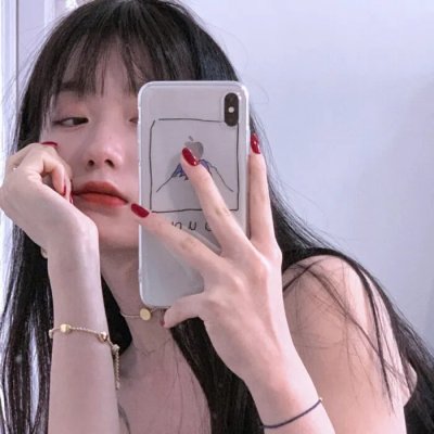踉跄的女孩